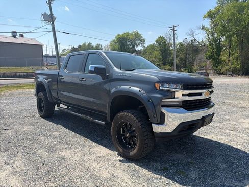 Used 2019 Chevrolet Silverado 1500 LT w/ All-Star Edition AWD/4WD image 7