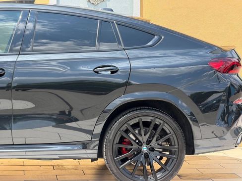 Used 2024 BMW X6 xDrive40i w/ M Sport Professional Package AWD/4WD image 11