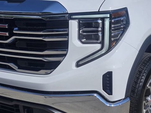 Used 2026 GMC Sierra 1500 SLT w/ SLT Convenience Package AWD/4WD image 7