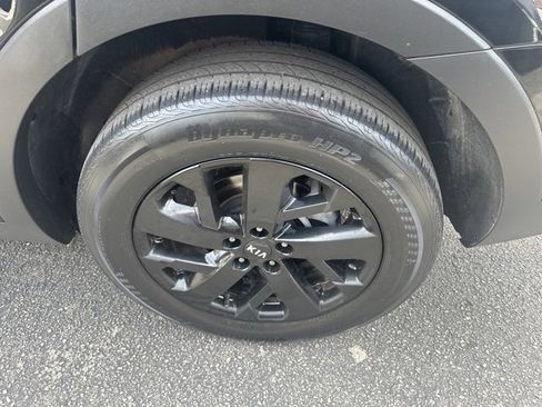 Used 2021 Kia Sorento S image 7