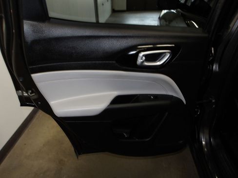 Used 2023 Jeep Compass Limited AWD/4WD image 17