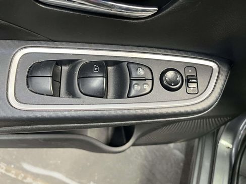 Certified 2023 Nissan Versa SR w/ Trunk Package FWD image 17