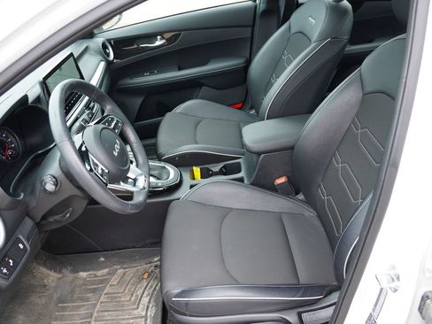 Certified 2024 Kia Forte GT-Line w/ GT-Line Premium Package FWD image 4