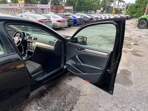 Used 2014 Volkswagen Passat 1.8T S FWD image 17
