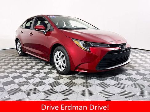 Certified 2025 Toyota Corolla LE FWD image 1