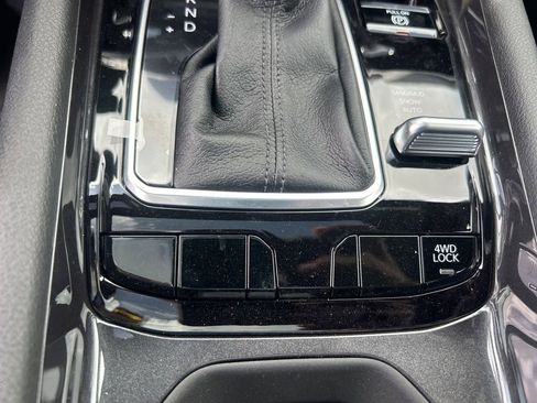 New 2025 Jeep Compass Latitude w/ Sun & Sound Group image 41