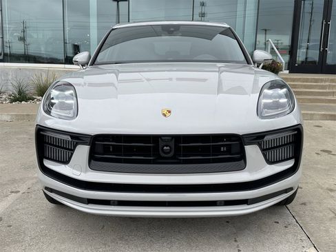 New 2026 Porsche Macan S image 10