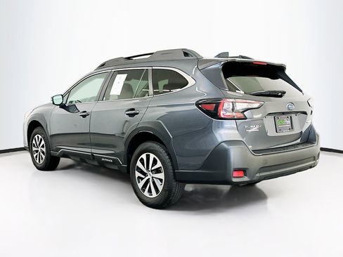 Used 2023 Subaru Outback Premium image 5