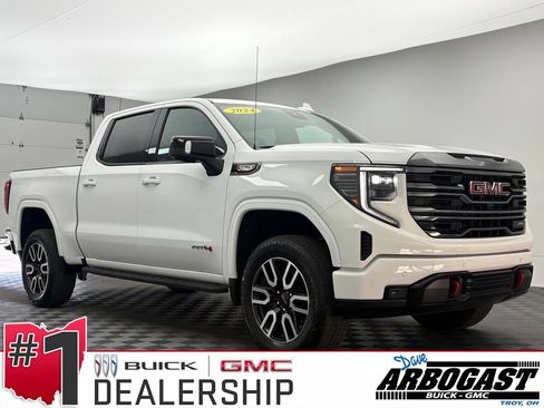 Used 2024 GMC Sierra 1500 AT4 w/ AT4 Premium Package AWD/4WD image 1