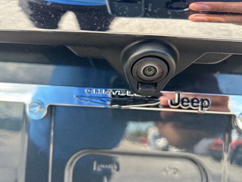 Used 2022 Lincoln Corsair Reserve w/ Equipment Group 201A image 23