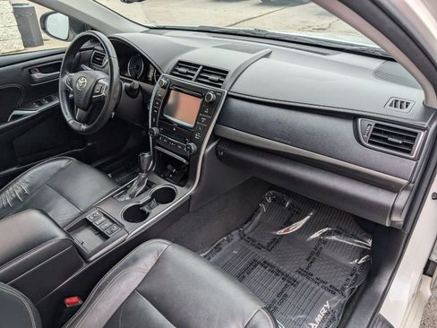 Used 2017 Toyota Camry XLE image 13
