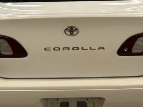 Used 2000 Toyota Corolla VE image 11