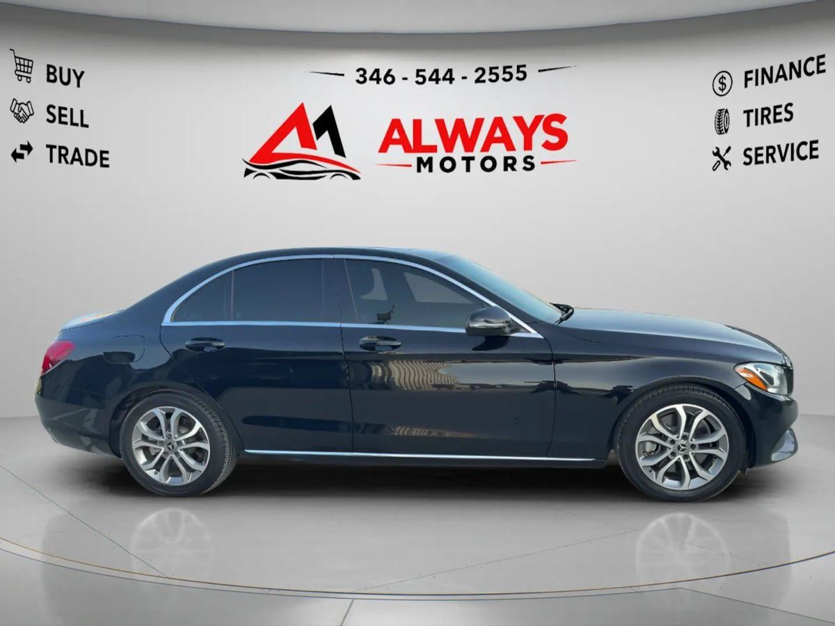 Used 2018 Mercedes-Benz C 300 Sedan image 4