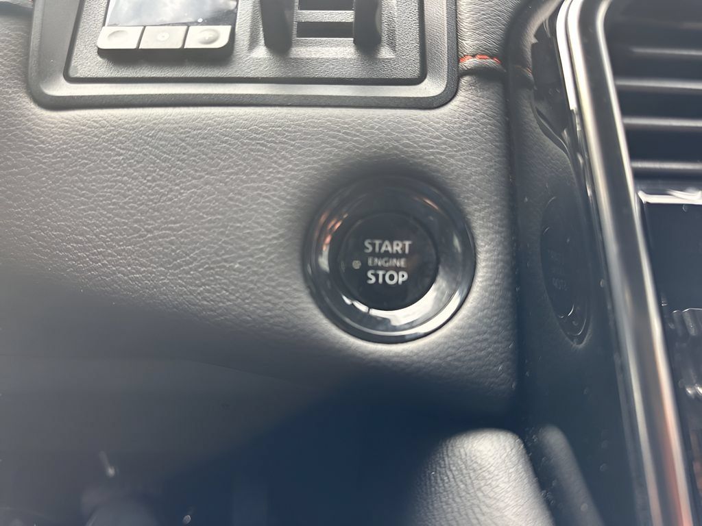 Used 2025 Nissan Armada PRO-4X AWD/4WD image 24
