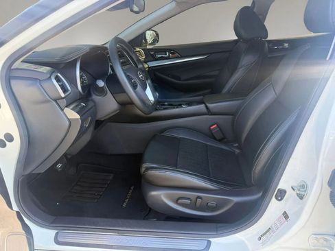 Used 2023 Nissan Maxima SV w/ Floor Mat Group FWD image 14