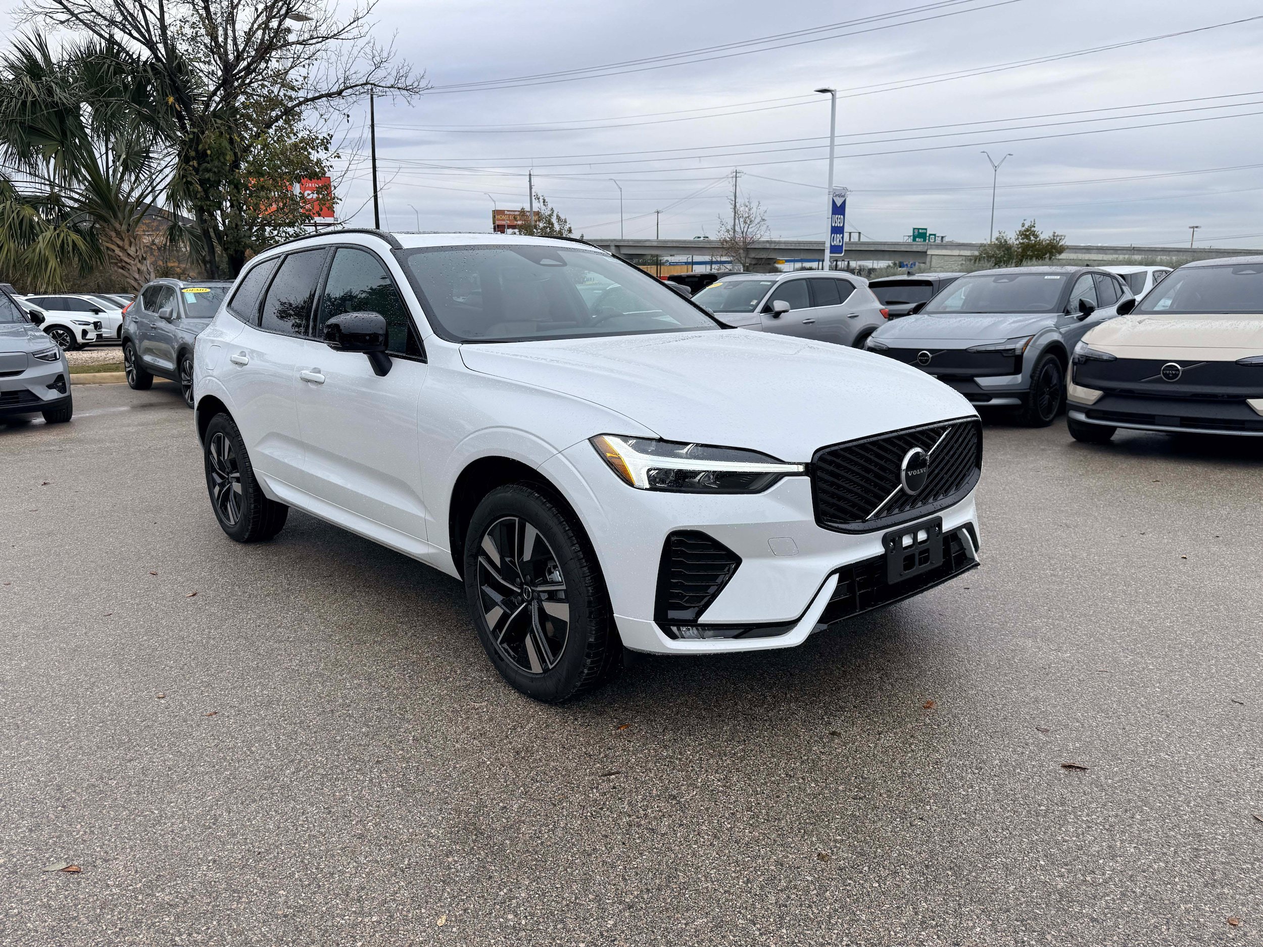New 2026 Volvo XC60 B5 Core AWD/4WD image 7