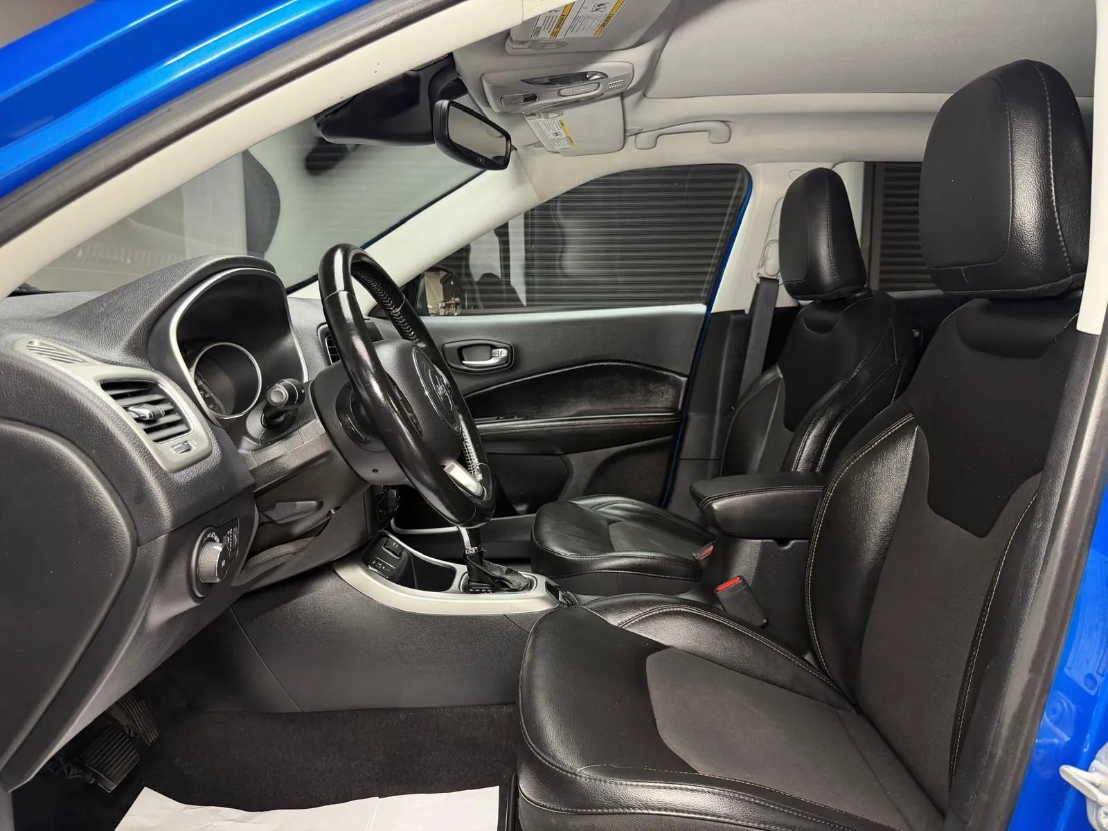 Used 2020 Jeep Compass Latitude FWD image 26
