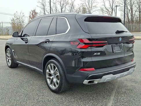 Used 2024 BMW X5 xDrive40i w/ Premium Package AWD/4WD image 8