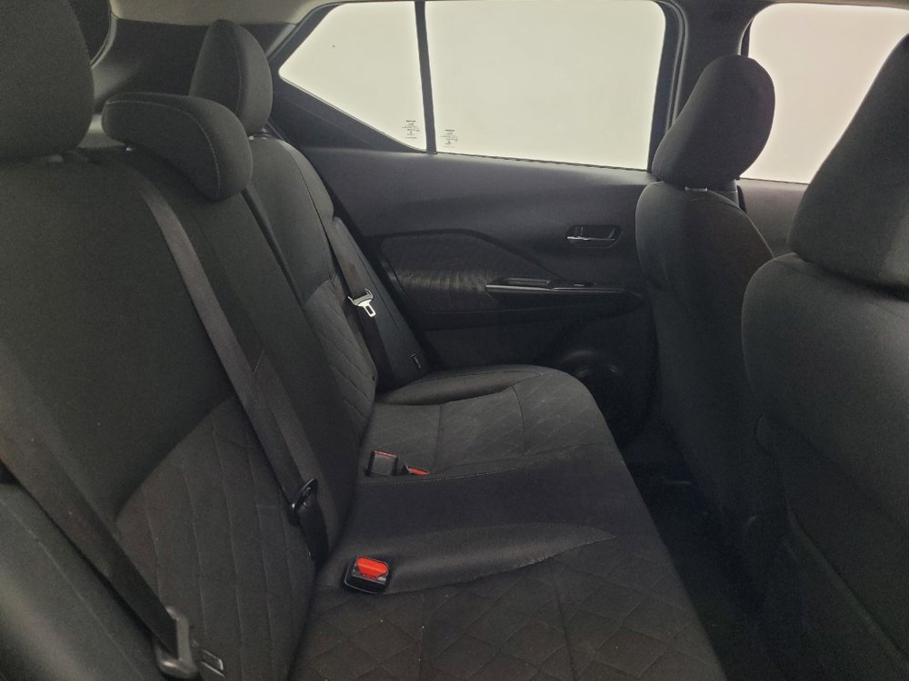 Used 2020 Nissan Kicks SV FWD image 19