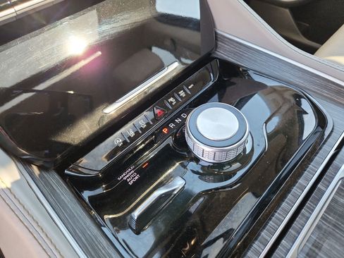 Certified 2023 Jeep Wagoneer Series II w/ Premium Group I image 22