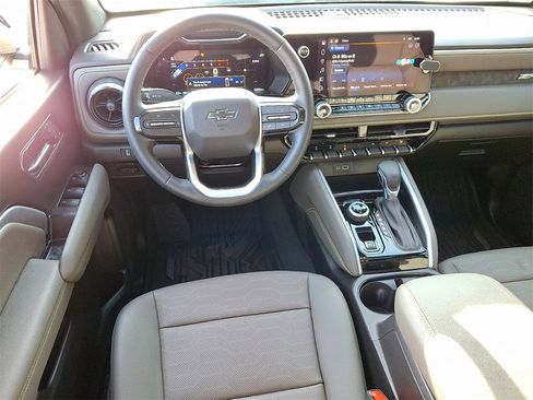 Used 2023 Chevrolet Colorado ZR2 w/ ZR2 Convenience Package III image 11