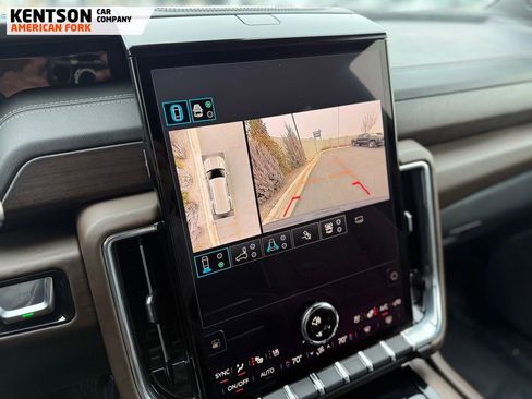 Used 2025 GMC Yukon Denali Ultimate image 33