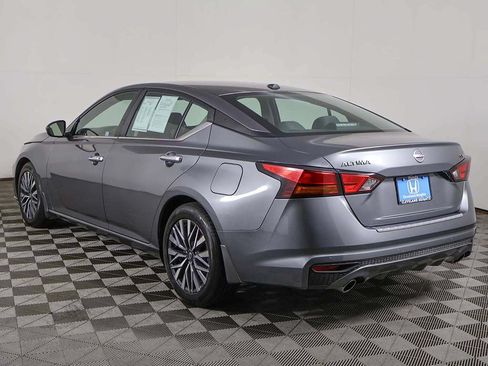 Used 2023 Nissan Altima 2.5 SV w/ SV Premium Package FWD image 10