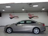 Used 2018 Chevrolet Malibu LT image 2