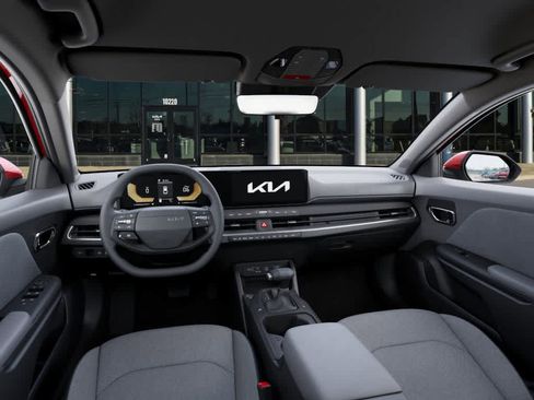 New 2025 Kia K4 LXS image 14