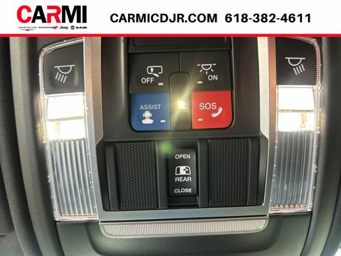 Used 2022 RAM 1500 TRX AWD/4WD image 32
