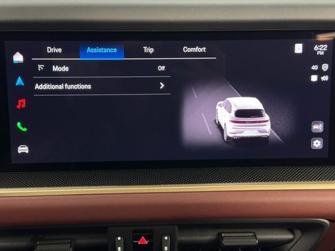 Used 2025 Porsche Cayenne Turbo image 33