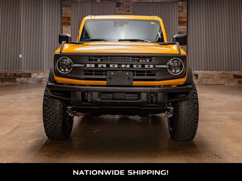 Used 2022 Ford Bronco Black Diamond image 4