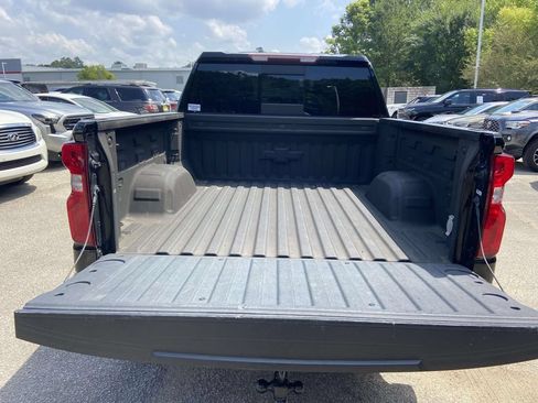 Used 2021 Chevrolet Silverado 1500 LT Trail Boss w/ Convenience Package II AWD/4WD image 9