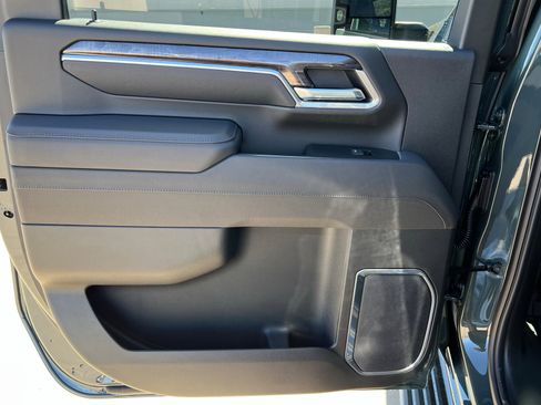 New 2026 Chevrolet Silverado 2500 LTZ w/ LTZ Plus Package image 19