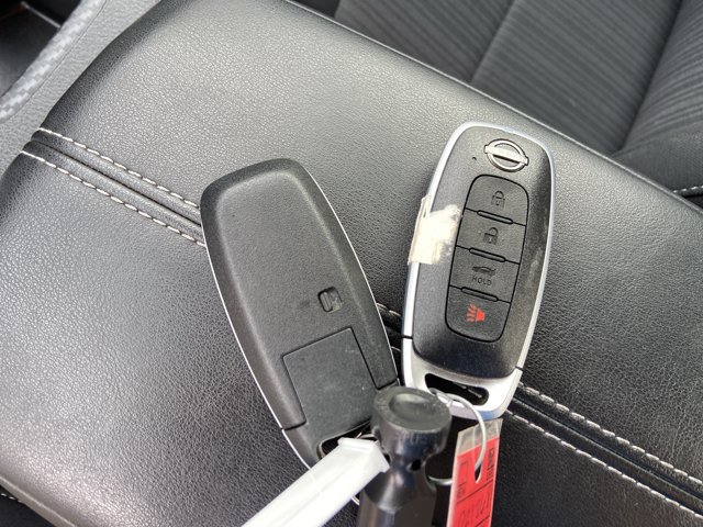 Used 2025 Nissan Sentra SV FWD image 43