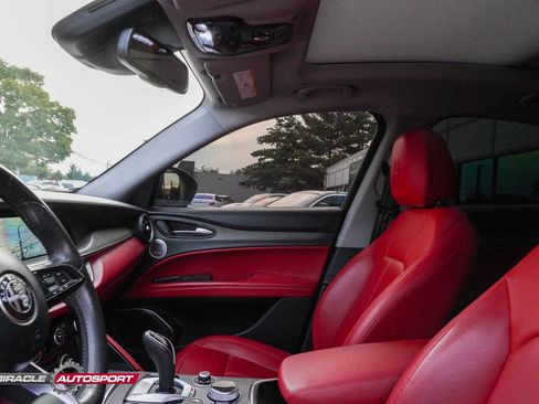 Used 2020 Alfa Romeo Stelvio Ti image 19