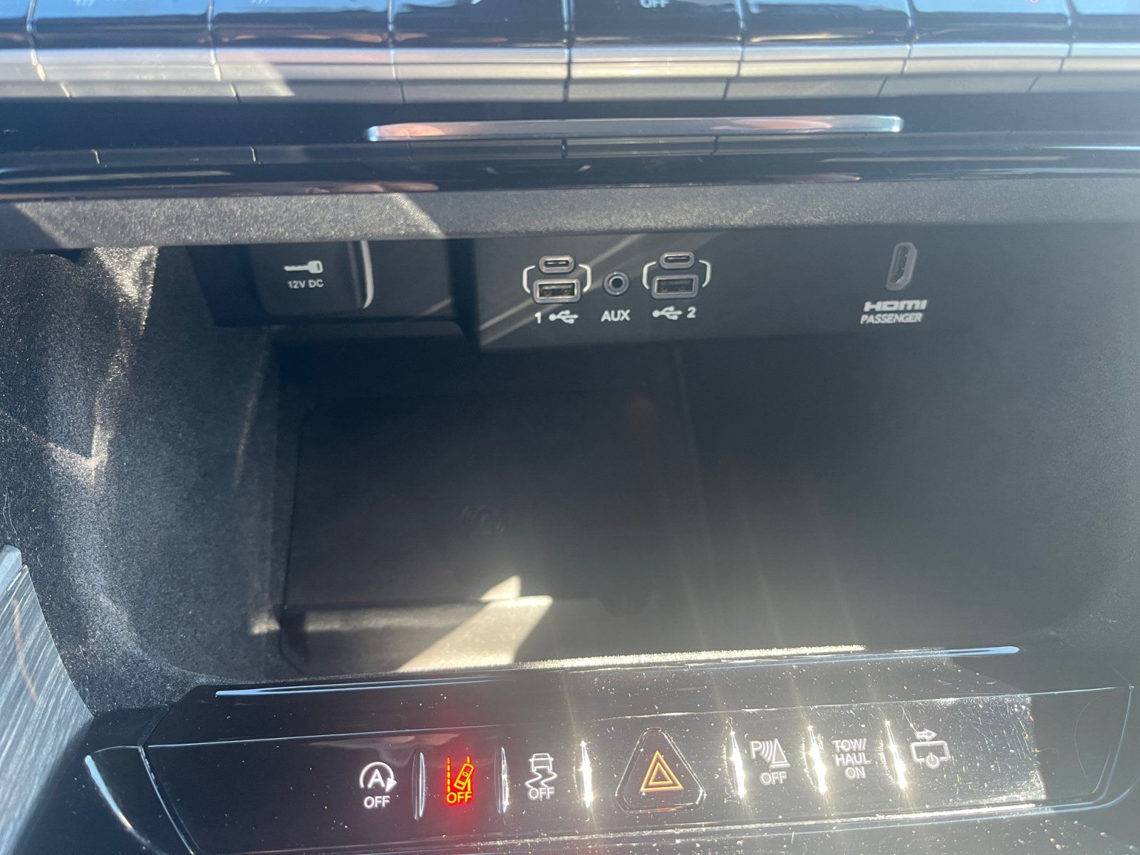 Used 2022 Jeep Wagoneer Series II AWD/4WD image 26