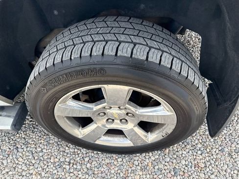 Used 2016 Chevrolet Suburban LT image 37