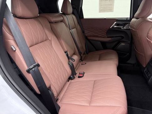 Used 2025 Mitsubishi Outlander SEL AWD/4WD image 22