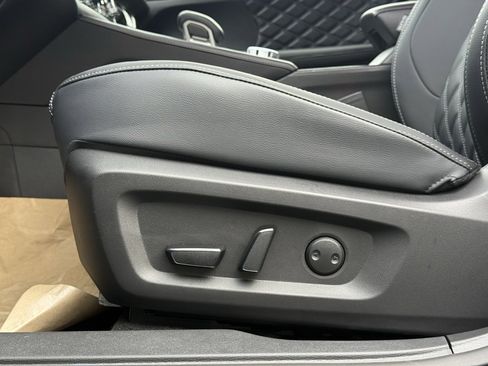 Used 2025 Mitsubishi Outlander SEL image 12