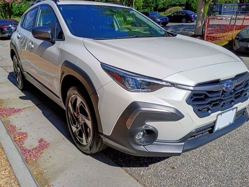 Used 2025 Subaru Crosstrek 2.5i Limited w/ Crosstrek Mirror Package AWD/4WD image 5