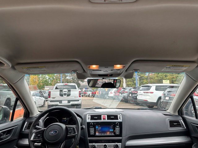 Used 2019 Subaru Outback 2.5i AWD/4WD image 13