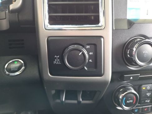 Used 2018 Ford F350 Lariat w/ Lariat Ultimate Package AWD/4WD image 63