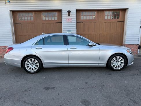 Used 2015 Mercedes-Benz S 550 4MATIC image 2