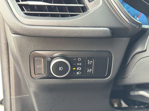 Used 2025 Ford Escape Platinum AWD/4WD image 14