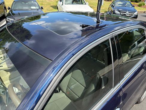 Used 2014 Mercedes-Benz E 350 4MATIC Sedan image 7