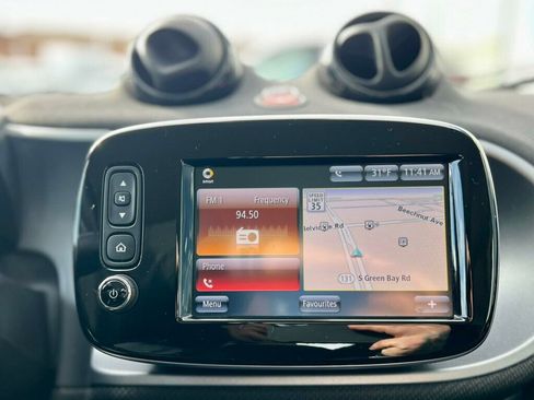 Used 2017 smart fortwo electric drive image 17