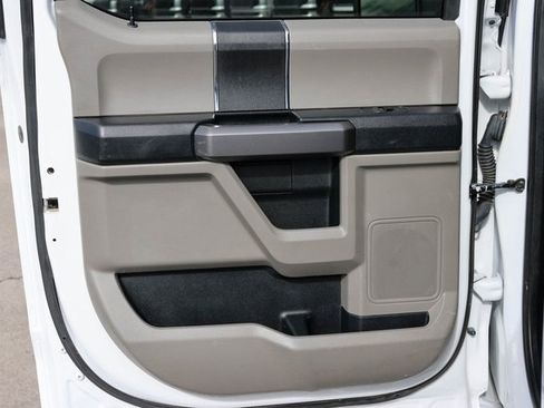 Used 2020 Ford F150 XLT image 13