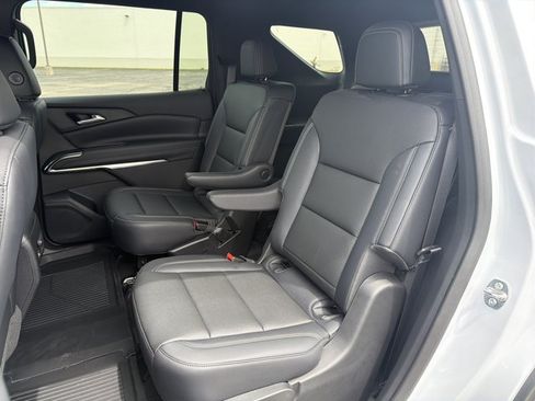 New 2026 Chevrolet Traverse LT w/ Sun and Wheel Package AWD/4WD image 25