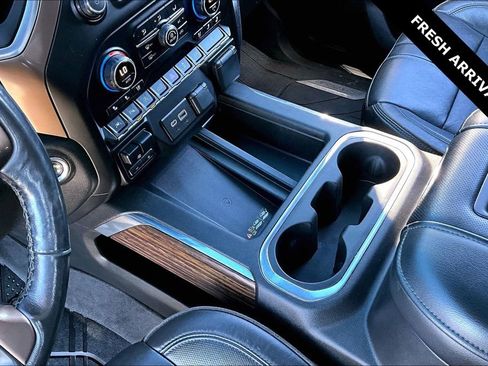 Used 2020 Chevrolet Silverado 1500 High Country image 18